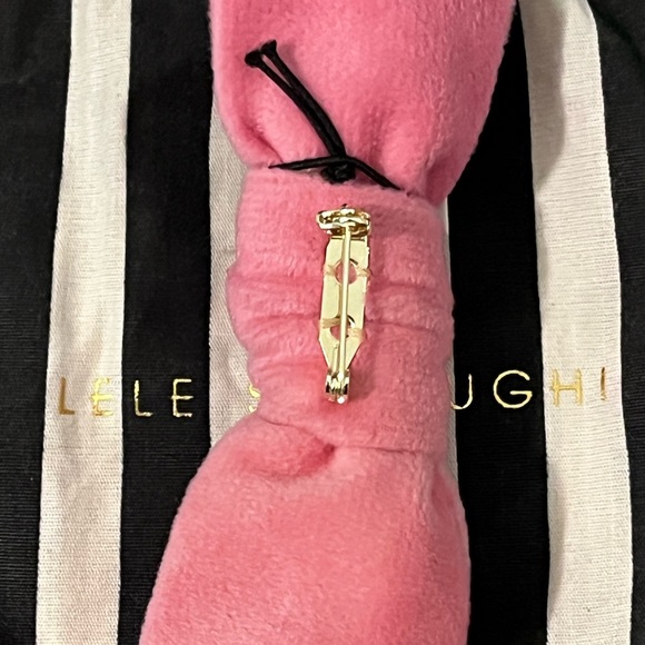 LELE SADOUGHI NWT AUTHENTIC PINK EMBELLISHED BREAST CANCER AWARENESS RIBBON - Picture 8 of 10